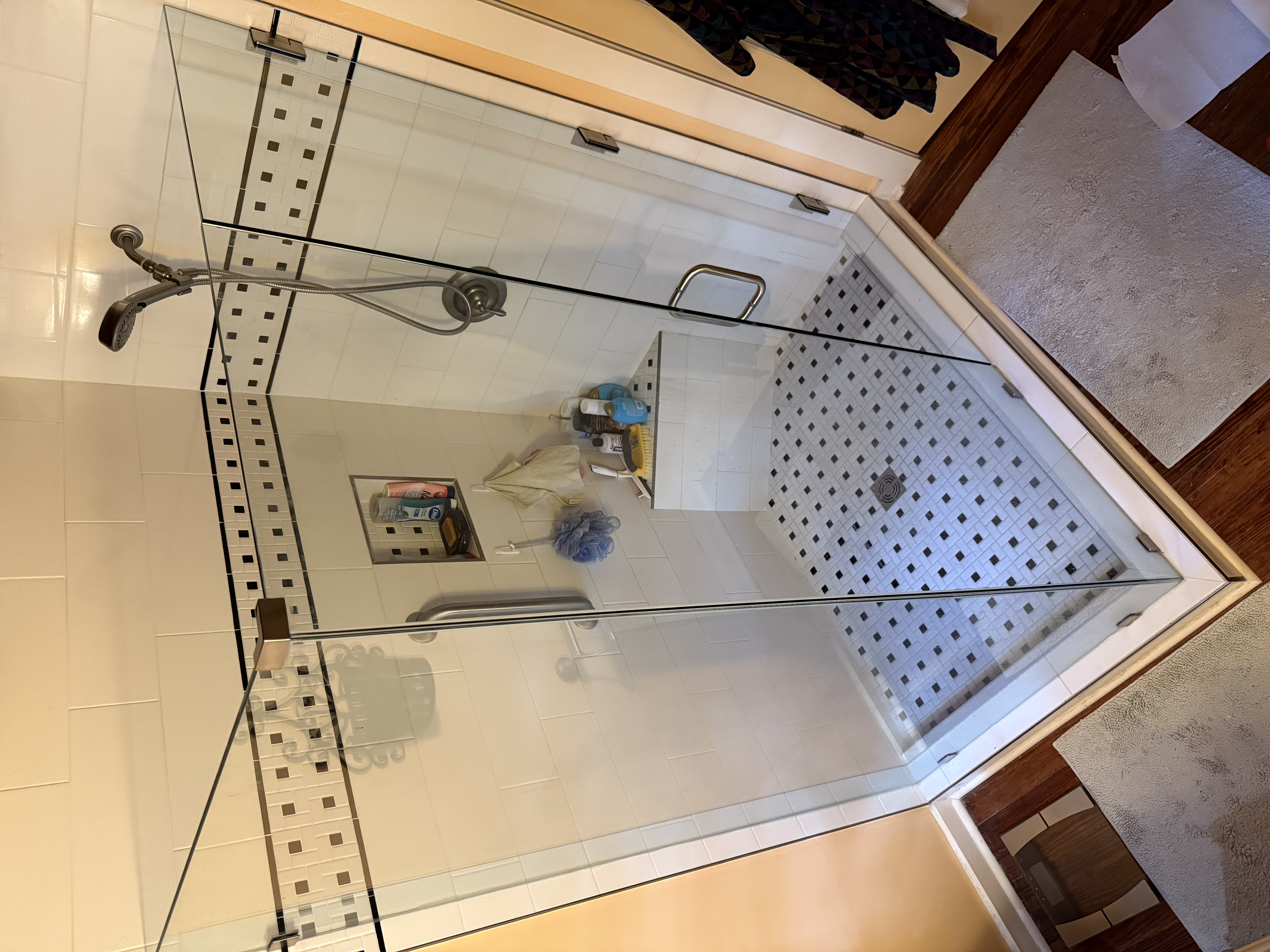 Hinged Door with Inline & 90° Return Panel